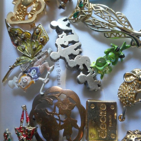 Vintage to modern brooches - Picture 3 of 7